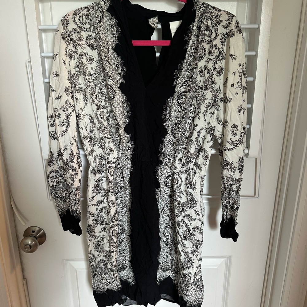 H&M Black and White Patterned Dress
